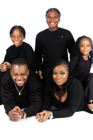 Family photo shoot all dressed in black